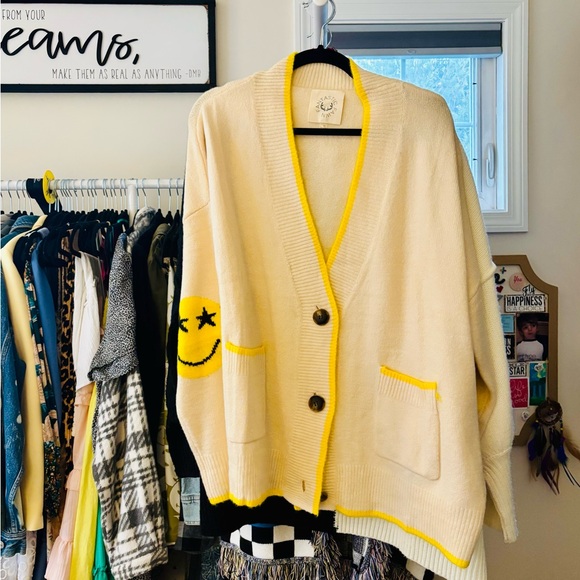 Fantastic Fawn Cream Cardigan with Yellow Accents - Picture 2 of 3